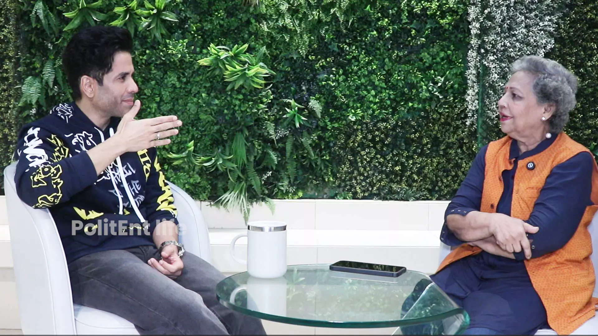 Tusshar Kapoor Interview: జెన్ Zకి నిజమైన ప్రేమ లేదా? Tusshar Kapoor Interview: జెన్ Zకి నిజమైన ప్రేమ లేదా?
