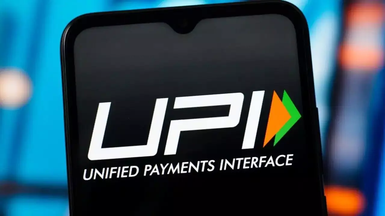 UPI : క్యూఆర్ కోడ్, పిన్ అవసరం లేకుండానే షాపింగ్.. ఏఐ అసిస్టెంట్లతో డిజిటల్ పేమెంట్స్ మరింత ఈజీ UPI : క్యూఆర్ కోడ్, పిన్ అవసరం లేకుండానే షాపింగ్.. ఏఐ అసిస్టెంట్లతో డిజిటల్ పేమెంట్స్ మరింత ఈజీ