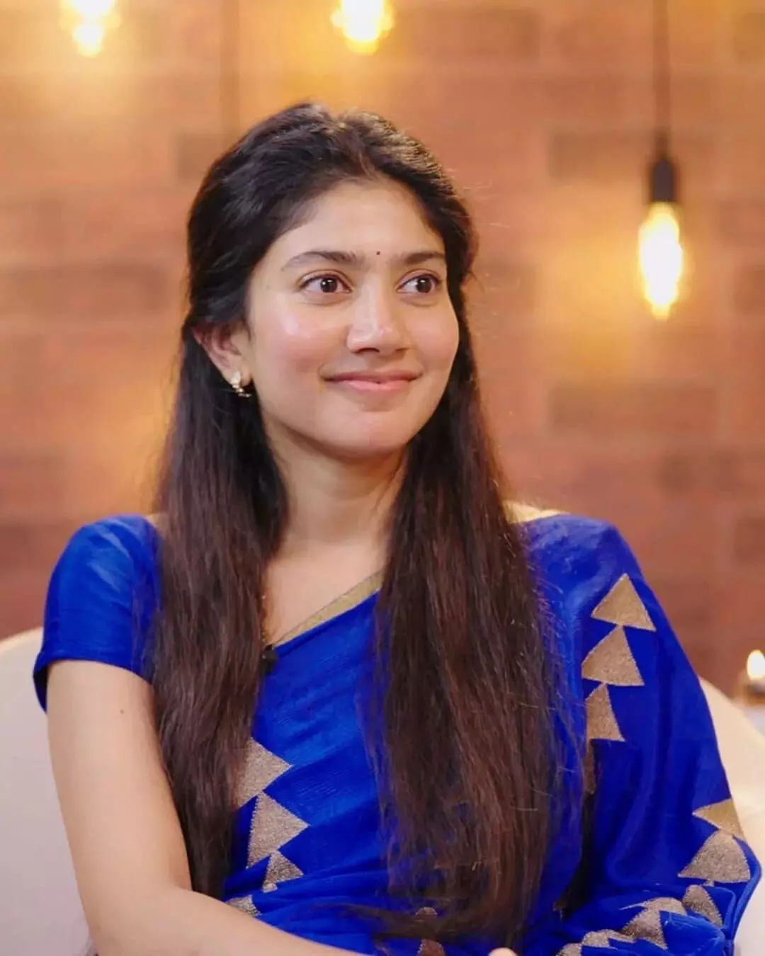 Sai Pallavi: సినిమాల్లో ముద్దు సీన్లపై సాయి పల్లవి సంచలన వ్యాఖ్యలు.. Sai Pallavi: సినిమాల్లో ముద్దు సీన్లపై సాయి పల్లవి సంచలన వ్యాఖ్యలు..