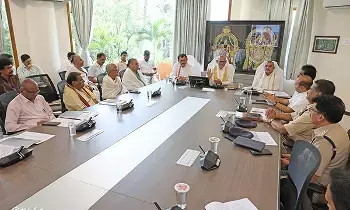 Tirumala Tirupati Devasthanams (TTD): శ్రీవారి బ్రహ్మోత్సవాలపై సమీక్ష