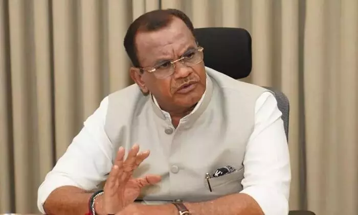 Tungaturthi Row: తుంగతుర్తి వివాదం: కోమటిరెడ్డి దూరం.. జగ్గారెడ్డికే బాధ్యత Tungaturthi Row: తుంగతుర్తి వివాదం: కోమటిరెడ్డి దూరం.. జగ్గారెడ్డికే బాధ్యత