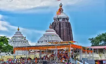 Puri Jagannath Temple:  పూరీ జగన్నాథ ఆలయం: పెళ్లికాని జంటలు వెళ్తే విడిపోతారా? రాధమ్మ శాపం అపోహా? నిజమా?..