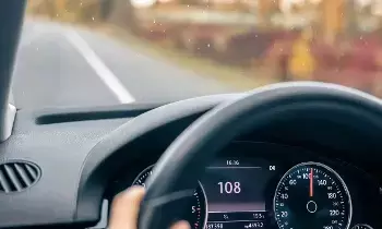 Car Mileage Tips : కార్ స్పీడ్‌కు, మైలేజ్‌కు ఉన్న లింక్ ఏంటి? ఈ సీక్రెట్ తెలిస్తే రూ.వేల పెట్రోల్ ఆదా ఖాయం