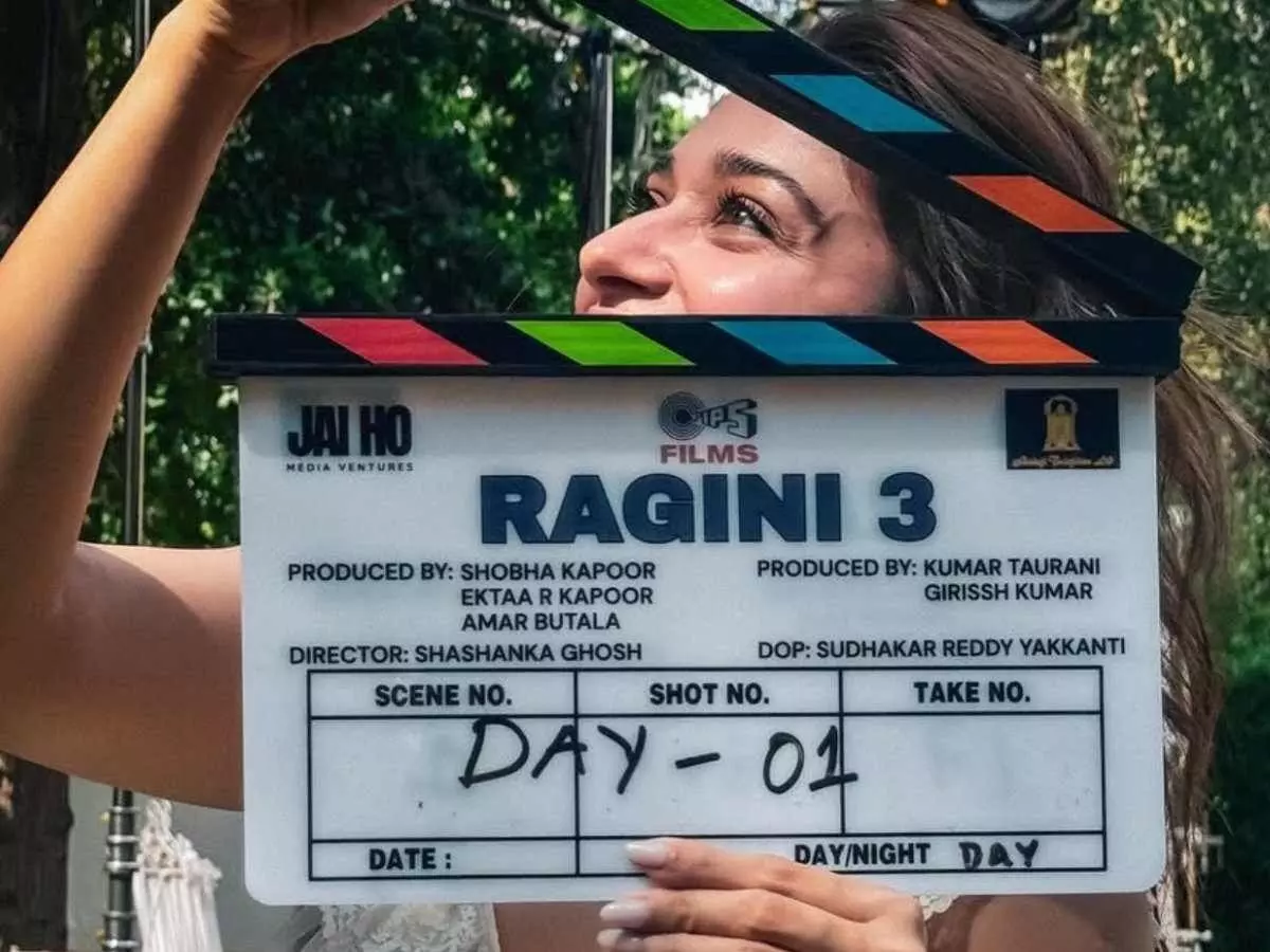 ‘Ragini 3’: కెరీర్లోనే అత్యంత బోల్డ్ పాత్రలో తమన్నా: రాగిణి 3 అప్డేట్! ‘Ragini 3’: కెరీర్లోనే అత్యంత బోల్డ్ పాత్రలో తమన్నా: రాగిణి 3 అప్డేట్!