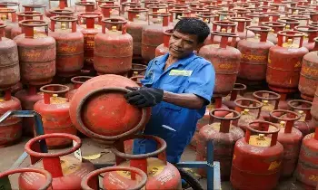 LPG Cylinder : ఎల్పీజీ వినియోగదారులకు భారీ ఊరట.. గ్యాస్ వృథాకు అడ్డుకట్ట వేసేలా చమురు సంస్థల సరికొత్త ప్లాన్