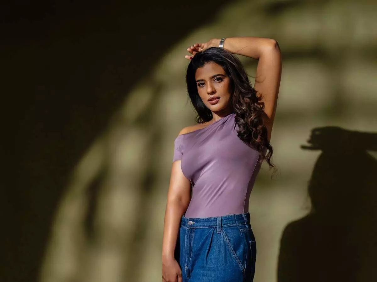 Aishwarya Rajesh’s Career: మళ్ళీ మొదటికే.. ఐశ్వర్య రాజేష్ కెరీర్పై ఓ సుకుమారి ప్రభావం! Aishwarya Rajesh’s Career: మళ్ళీ మొదటికే.. ఐశ్వర్య రాజేష్ కెరీర్పై ఓ సుకుమారి ప్రభావం!