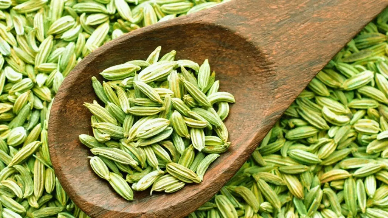 Fennel Seeds: సోంపు గింజల రహస్యం.. కేవలం అరుగుదలకే కాదు, ఎన్నో రోగాలకు చెక్ పెట్టే సూపర్ ఫుడ్! Fennel Seeds: సోంపు గింజల రహస్యం.. కేవలం అరుగుదలకే కాదు, ఎన్నో రోగాలకు చెక్ పెట్టే సూపర్ ఫుడ్!