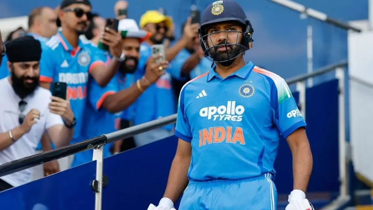 Hitman Rohit Sharma: రిటైర్మెంట్ వార్తలపై హిట్మ్యాన్ సంచలన వ్యాఖ్యలు Hitman Rohit Sharma: రిటైర్మెంట్ వార్తలపై హిట్మ్యాన్ సంచలన వ్యాఖ్యలు