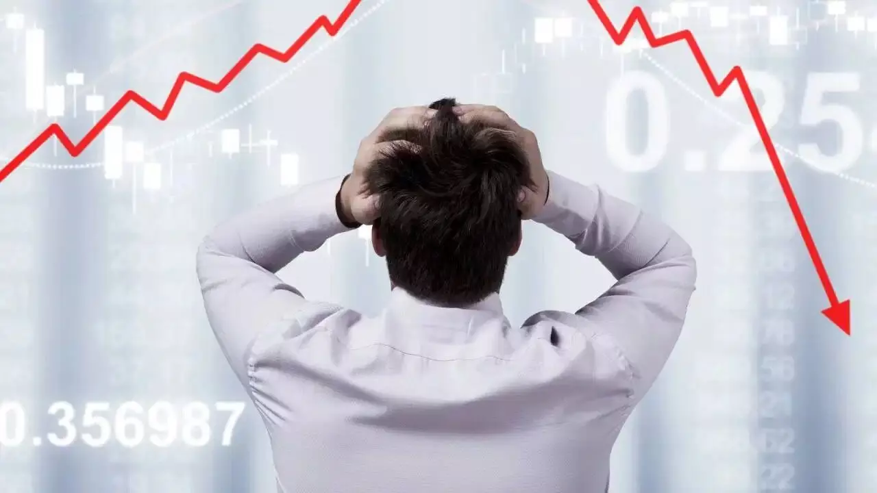Stock Market : సెన్సెక్స్ 700, నిఫ్టీ 180 పాయింట్ల నష్టం.. జులై 20న మార్కెట్ల పతనానికి ప్రధాన కారణాలేంటి? Stock Market : సెన్సెక్స్ 700, నిఫ్టీ 180 పాయింట్ల నష్టం.. జులై 20న మార్కెట్ల పతనానికి ప్రధాన కారణాలేంటి?