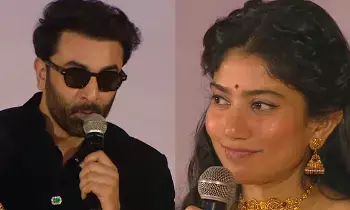Ranbir Kapoor and Sai Pallavi: ఆ పాత్ర పోషించడం నా అదృష్టం..రామాయణ’ ప్రమోషన్స్లో రణ్బీర్, సాయి పల్లవి ఎమోషనల్ కామెంట్స్ Ranbir Kapoor and Sai Pallavi: ఆ పాత్ర పోషించడం నా అదృష్టం..రామాయణ’ ప్రమోషన్స్లో రణ్బీర్, సాయి పల్లవి ఎమోషనల్ కామెంట్స్