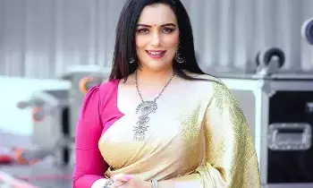 Actress Shweta Menon: ఆ నిందితులను ఎప్పటికీ రానివ్వను.. ఎంతకైనా తెగిస్తా: నటి శ్వేతా మేనన్ హాట్ కామెంట్స్ Actress Shweta Menon: ఆ నిందితులను ఎప్పటికీ రానివ్వను.. ఎంతకైనా తెగిస్తా: నటి శ్వేతా మేనన్ హాట్ కామెంట్స్