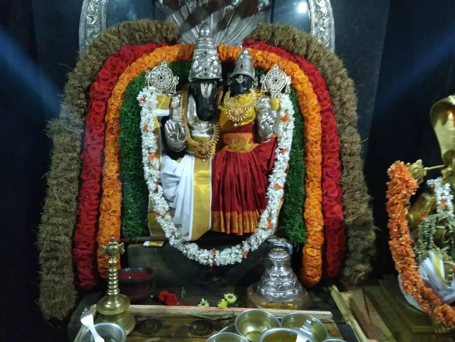 Lakshmi Hayagriva Puja: లక్ష్మీ హయగ్రీవ పూజ: చదువులో రాణించాలంటే ఈ పరిహారాలు తప్పక పాటించండి.. Lakshmi Hayagriva Puja: లక్ష్మీ హయగ్రీవ పూజ: చదువులో రాణించాలంటే ఈ పరిహారాలు తప్పక పాటించండి..