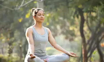 ‘Metta Meditation’: ఆపదలో సమయస్ఫూర్తిని పెంచే మెట్టా మెడిటేషన్.. ఈ ధ్యానం ప్రత్యేకత ఏంటో తెలుసా? ‘Metta Meditation’: ఆపదలో సమయస్ఫూర్తిని పెంచే మెట్టా మెడిటేషన్.. ఈ ధ్యానం ప్రత్యేకత ఏంటో తెలుసా?
