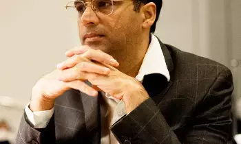 Viswanathan Anand: ఫిడే తాత్కాలిక అధ్యక్షుడిగా విశ్వనాథన్ ఆనంద్.. భారత చెస్కు మరో గౌరవం Viswanathan Anand: ఫిడే తాత్కాలిక అధ్యక్షుడిగా విశ్వనాథన్ ఆనంద్.. భారత చెస్కు మరో గౌరవం