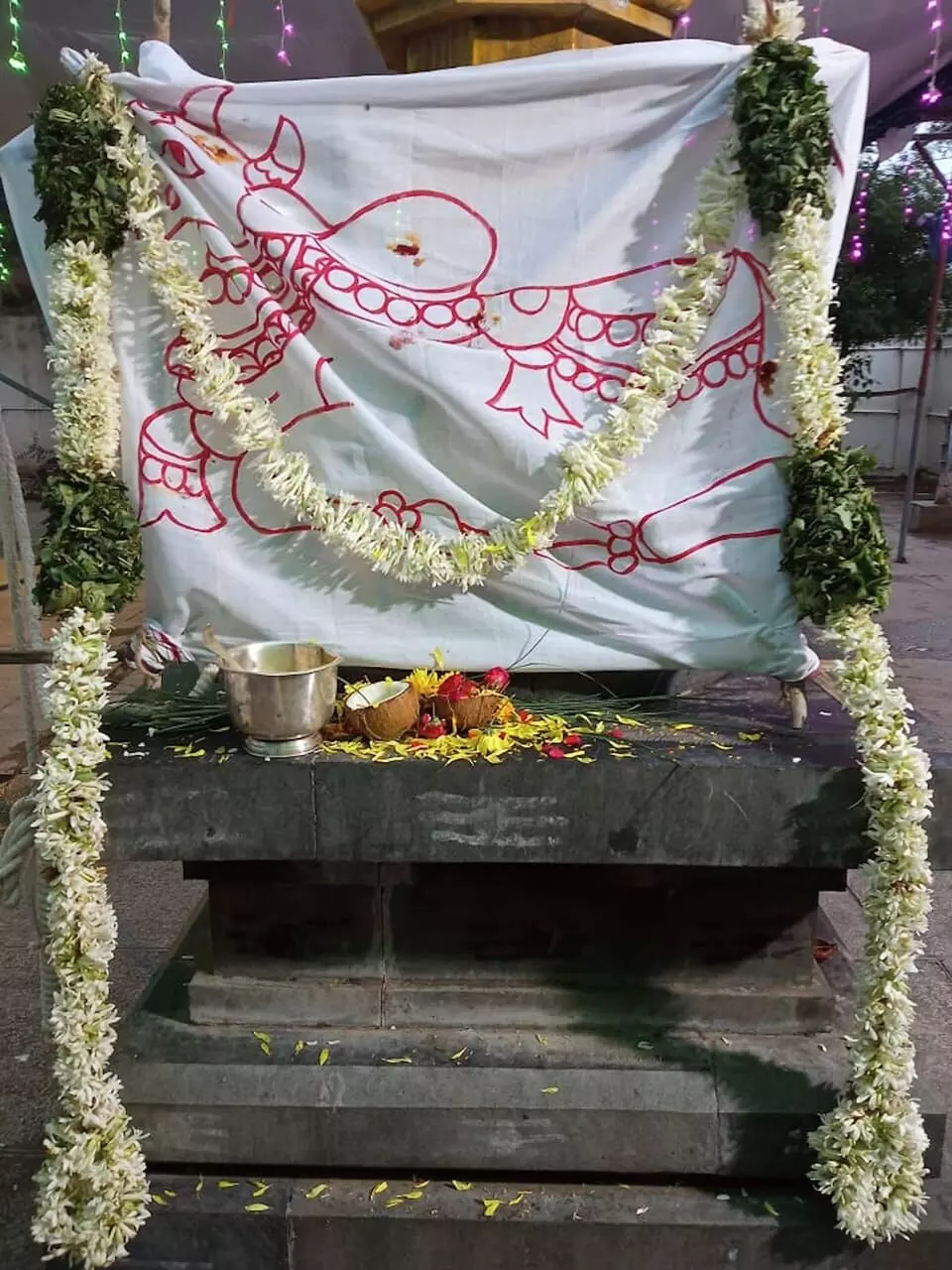 Sri Chennakesava and Sri Siddheswara Swamy: తాళ్లపాకలో వైభవంగా శ్రీ చెన్నకేశవ, శ్రీ సిద్ధేశ్వరస్వామివార్ల బ్రహ్మోత్సవాలు – శాస్త్రోక్తంగా అంకురార్పణ Sri Chennakesava and Sri Siddheswara Swamy: తాళ్లపాకలో వైభవంగా శ్రీ చెన్నకేశవ, శ్రీ సిద్ధేశ్వరస్వామివార్ల బ్రహ్మోత్సవాలు – శాస్త్రోక్తంగా అంకురార్పణ