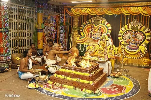 Sri Kapileswara Swamy: శ్రీ కపిలేశ్వరస్వామివారికి వైభవంగా గ్రంధి పవిత్ర సమర్పణ Sri Kapileswara Swamy: శ్రీ కపిలేశ్వరస్వామివారికి వైభవంగా గ్రంధి పవిత్ర సమర్పణ