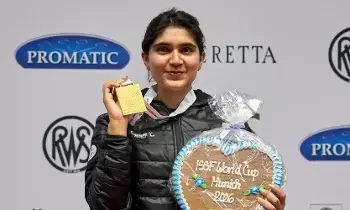 ISSF World Cup Sensation: ఐఎస్ఎస్ఎఫ్ ప్రపంచ కప్లో సంచలనం.. పసిడి పతకం కొల్లగొట్టిన హైదరాబాదీ షూటర్ ఇషా సింగ్ ISSF World Cup Sensation: ఐఎస్ఎస్ఎఫ్ ప్రపంచ కప్లో సంచలనం.. పసిడి పతకం కొల్లగొట్టిన హైదరాబాదీ షూటర్ ఇషా సింగ్