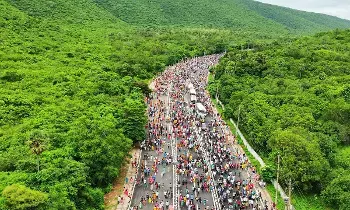 Simhachalam Giri Pradakshina: అత్యంత వైభవంగా సింహాచలం గిరి ప్రదక్షిణ Simhachalam Giri Pradakshina: అత్యంత వైభవంగా సింహాచలం గిరి ప్రదక్షిణ
