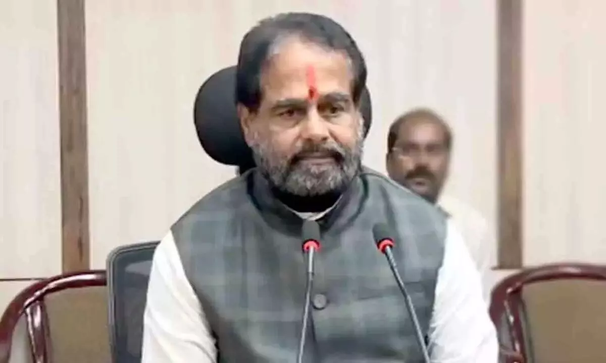 Tammeneni Seetharam: భూకబ్జా కేసులో పోలీసు విచారణకు హాజరైన తమ్మినేని సీతారాం Tammeneni Seetharam: భూకబ్జా కేసులో పోలీసు విచారణకు హాజరైన తమ్మినేని సీతారాం