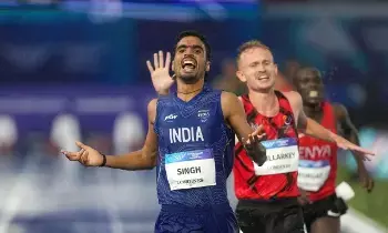 Gulveer Singh: పరుగు పందెంలో గుల్వీర్ సింగ్ అద్భుతమైన రికార్డు Gulveer Singh: పరుగు పందెంలో గుల్వీర్ సింగ్ అద్భుతమైన రికార్డు