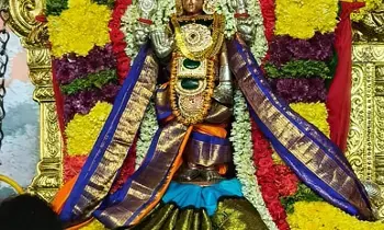 Sri Soumyanatha Swamy: అశ్వవాహనంపై కల్కి అలంకారంలో శ్రీ సౌమ్యనాథ స్వామి అనుగ్రహం Sri Soumyanatha Swamy: అశ్వవాహనంపై కల్కి అలంకారంలో శ్రీ సౌమ్యనాథ స్వామి అనుగ్రహం