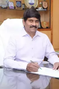 AU Vice-Chancellor Prasada Reddy: ఏయూ మాజీ వీసీ ప్రసాదరెడ్డిపై సస్పెన్షన్ సిఫారసు.. నిధుల దుర్వినియోగంపై విజిలెన్స్ నివేదిక AU Vice-Chancellor Prasada Reddy: ఏయూ మాజీ వీసీ ప్రసాదరెడ్డిపై సస్పెన్షన్ సిఫారసు.. నిధుల దుర్వినియోగంపై విజిలెన్స్ నివేదిక