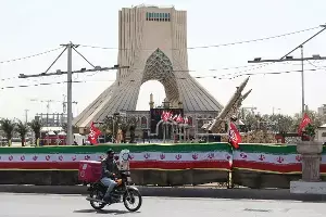 Iran: కువైట్లోని అమెరికా సైనిక స్థావరంపై డ్రోన్ దాడి చేశామని ఇరాన్ ప్రకటన.. ఖండించిన అమెరికా Iran: కువైట్లోని అమెరికా సైనిక స్థావరంపై డ్రోన్ దాడి చేశామని ఇరాన్ ప్రకటన.. ఖండించిన అమెరికా