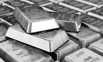 Silver Price : ఏకంగా 23% పడిపోయిన వెండి ధరలు.. ఇప్పుడు కొనడం మంచిదేనా, లేక ఆగాలా?