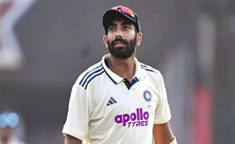 Aqib Nabi: లంక టూర్కు బుమ్రా దూరం.. టీమిండియాలోకి యువ సంచలనం ఆకిబ్ నబీ! Aqib Nabi: లంక టూర్కు బుమ్రా దూరం.. టీమిండియాలోకి యువ సంచలనం ఆకిబ్ నబీ!
