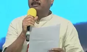 Speaker Ayyannapatrudu: గంజాయి ముఠాలపై స్పీకర్ అయ్యన్నపాత్రుడు సంచలన వ్యాఖ్యలు.. పేర్లు ఇస్తా.. అరెస్టు చేయండి Speaker Ayyannapatrudu: గంజాయి ముఠాలపై స్పీకర్ అయ్యన్నపాత్రుడు సంచలన వ్యాఖ్యలు.. పేర్లు ఇస్తా.. అరెస్టు చేయండి