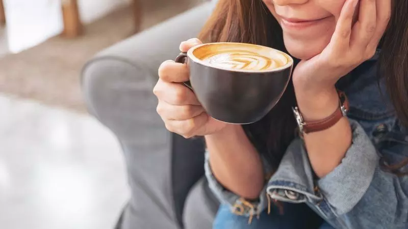 Drink Coffee Every Morning: ప్రతిరోజూ ఉదయాన్నే కాఫీ తాగితే.. మీ లివర్కు కలిగే అద్భుతమైన లాభాలివే! Drink Coffee Every Morning: ప్రతిరోజూ ఉదయాన్నే కాఫీ తాగితే.. మీ లివర్కు కలిగే అద్భుతమైన లాభాలివే!