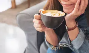 Drink Coffee Every Morning: ప్రతిరోజూ ఉదయాన్నే కాఫీ తాగితే.. మీ లివర్కు కలిగే అద్భుతమైన లాభాలివే! Drink Coffee Every Morning: ప్రతిరోజూ ఉదయాన్నే కాఫీ తాగితే.. మీ లివర్కు కలిగే అద్భుతమైన లాభాలివే!