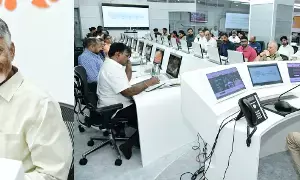 CM Chandrababu: నీటి సమస్యపై దృష్టి సారించాలి.. రవాణా శాఖలో అనవసర నిబంధనలు తొలగించాలి: సీఎం చంద్రబాబు CM Chandrababu: నీటి సమస్యపై దృష్టి సారించాలి.. రవాణా శాఖలో అనవసర నిబంధనలు తొలగించాలి: సీఎం చంద్రబాబు