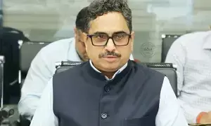 CS Sanjay Jaju: ప్రభుత్వ కార్యాలయాలన్నింటికీ టీ-ఫైబర్ తప్పనిసరి.. సీఎస్ సంజయ్ జాజు ఆదేశాలు CS Sanjay Jaju: ప్రభుత్వ కార్యాలయాలన్నింటికీ టీ-ఫైబర్ తప్పనిసరి.. సీఎస్ సంజయ్ జాజు ఆదేశాలు