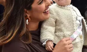 Priyanka Chopra: కూతురికి శ్లోకాలు నేర్పిస్తూ..ప్రియాంక చోప్రా క్యూట్ వీడియో వైరల్.. Priyanka Chopra: కూతురికి శ్లోకాలు నేర్పిస్తూ..ప్రియాంక చోప్రా క్యూట్ వీడియో వైరల్..