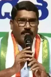 Sampath Kumar: బీఆర్ఎస్లో టిష్యూపేపర్లా ఆర్ఎస్ ప్రవీణ్.. సంపత్ కుమార్ ఘాటు విమర్శ Sampath Kumar: బీఆర్ఎస్లో టిష్యూపేపర్లా ఆర్ఎస్ ప్రవీణ్.. సంపత్ కుమార్ ఘాటు విమర్శ