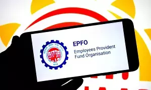 EPFO : ఈపీఎఫ్ఓ చందాదారులకు అలర్ట్.. నిలిచిపోనున్న ఈపీఎఫ్ ఆన్లైన్ సేవలు EPFO : ఈపీఎఫ్ఓ చందాదారులకు అలర్ట్.. నిలిచిపోనున్న ఈపీఎఫ్ ఆన్లైన్ సేవలు