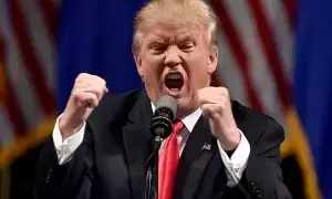 US President Donald Trump: హర్మూజ్ జలసంధి తెరవండి.. లేదంటే తీవ్ర దాడులు ఎదుర్కోండి: ఇరాన్కు ట్రంప్ తీవ్ర హెచ్చరిక US President Donald Trump: హర్మూజ్ జలసంధి తెరవండి.. లేదంటే తీవ్ర దాడులు ఎదుర్కోండి: ఇరాన్కు ట్రంప్ తీవ్ర హెచ్చరిక