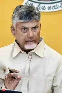 CM Chandrababu: సీఎం చంద్రబాబు ఆదేశాలు: అగ్రిగోల్డ్ బాధితులకు తక్షణ న్యాయం.. వైకాపాపై తీవ్ర విమర్శ CM Chandrababu: సీఎం చంద్రబాబు ఆదేశాలు: అగ్రిగోల్డ్ బాధితులకు తక్షణ న్యాయం.. వైకాపాపై తీవ్ర విమర్శ