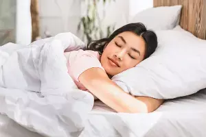 Struggling with Insomnia: నిద్రలేమితో బాధపడుతున్నారా? పడుకునే ముందు ఇలా చేస్తే హాయిగా నిద్రపోవచ్చు..