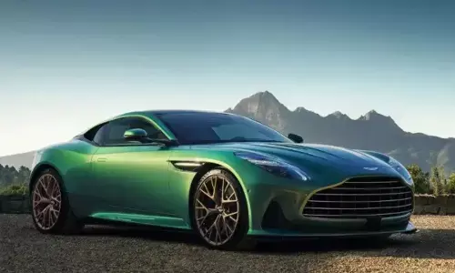 Aston Martin : కోట్లకు కోట్లు తగ్గిన లగ్జరీ కార్ల ధరలు.. ఏకంగా రూ.4.02 కోట్లు తగ్గిన ఆస్టన్ మార్టిన్ కారు Aston Martin : కోట్లకు కోట్లు తగ్గిన లగ్జరీ కార్ల ధరలు.. ఏకంగా రూ.4.02 కోట్లు తగ్గిన ఆస్టన్ మార్టిన్ కారు