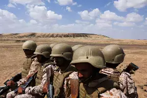 Houthi Attacks: హూతీల దాడులు: యెమెన్లో 17 మంది సైనికులు మృతి - అంతర్యుద్ధం మళ్లీ మొదలయ్యే ప్రమాదం Houthi Attacks: హూతీల దాడులు: యెమెన్లో 17 మంది సైనికులు మృతి - అంతర్యుద్ధం మళ్లీ మొదలయ్యే ప్రమాదం