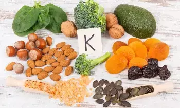 Vitamin K Deficiency: శరీరం ఈ సంకేతాలు ఇస్తుందా? విటమిన్-K లోపం కావచ్చు.. నిర్లక్ష్యం చేయకండి..