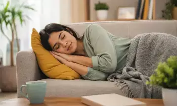 Feeling Too Sleepy During the Day: పగటిపూట ఎక్కువగా నిద్ర వస్తోందా? అయితే ఈ ప్రమాదం ఉన్నట్టే!