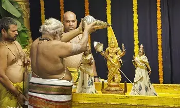 Aadi Krithika Festival: శ్రీ కపిలేశ్వరస్వామివారి ఆలయంలో భక్తిశ్రద్ధల మధ్య వైభవంగా ఆడికృత్తిక మహోత్సవం