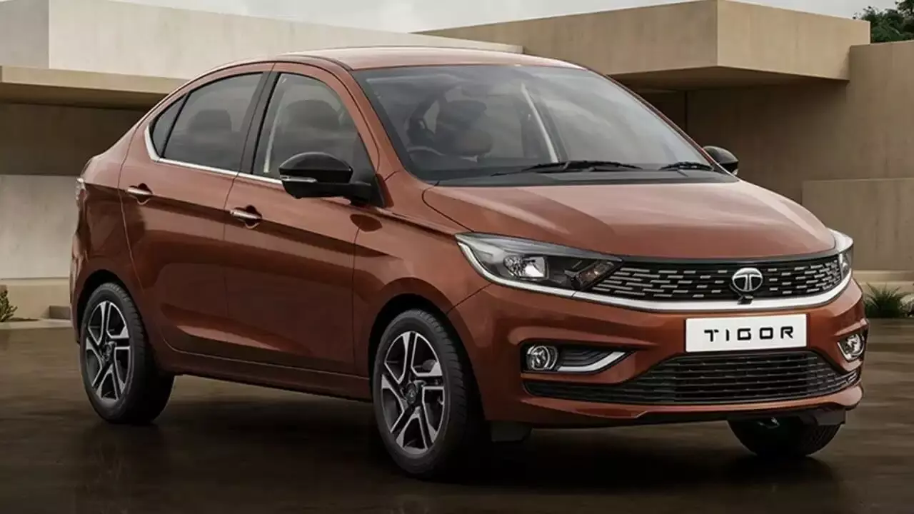 Tata Cars: పెట్రోల్, సీఎన్జీ, ఈవీ సెగ్మెంట్లలో టాటా మాస్టర్ ప్లాన్.. మార్కెట్లోకి కొత్త మోడళ్లు Tata Cars: పెట్రోల్, సీఎన్జీ, ఈవీ సెగ్మెంట్లలో టాటా మాస్టర్ ప్లాన్.. మార్కెట్లోకి కొత్త మోడళ్లు