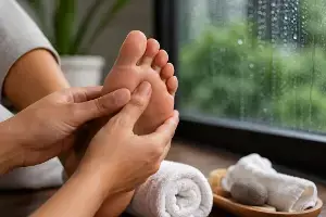 Diabetes Patients in Monsoon:  వర్షాకాలంలో షుగర్ పేషెంట్లు.. మీ పాదాల పట్ల  తీసుకోవాల్సిన జాగ్రత్తలివే..! -
