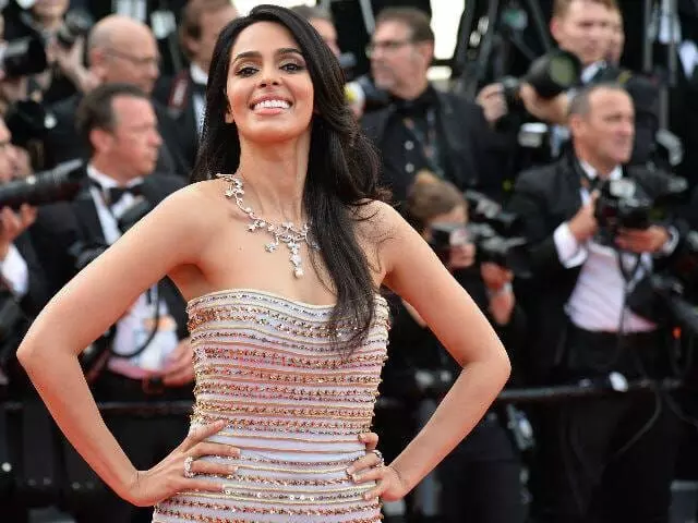Mallika Sherawat: హాలీవుడ్ స్టార్ టామ్ క్రూజ్కు నాపై క్రష్.. మెసేజ్లు కూడా చేశారు.. మల్లికా శెరావత్ సంచలన వ్యాఖ్యలు Mallika Sherawat: హాలీవుడ్ స్టార్ టామ్ క్రూజ్కు నాపై క్రష్.. మెసేజ్లు కూడా చేశారు.. మల్లికా శెరావత్ సంచలన వ్యాఖ్యలు