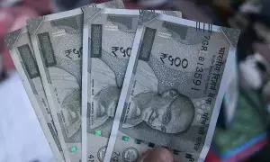 Trade Deficit: 30.4 బిలియన్ డాలర్లు దాటిన వాణిజ్య లోటు.. అయినా కేంద్రం ఎందుకు భయపడడం లేదు ? Trade Deficit: 30.4 బిలియన్ డాలర్లు దాటిన వాణిజ్య లోటు.. అయినా కేంద్రం ఎందుకు భయపడడం లేదు ?