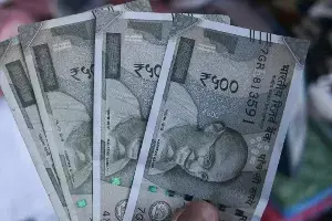 Trade Deficit: 30.4 బిలియన్ డాలర్లు దాటిన వాణిజ్య లోటు.. అయినా కేంద్రం ఎందుకు భయపడడం లేదు ? Trade Deficit: 30.4 బిలియన్ డాలర్లు దాటిన వాణిజ్య లోటు.. అయినా కేంద్రం ఎందుకు భయపడడం లేదు ?